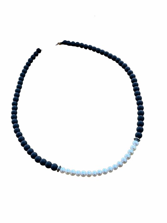 20" Matte Onyx Beads and Freshwater Pearls Necklace