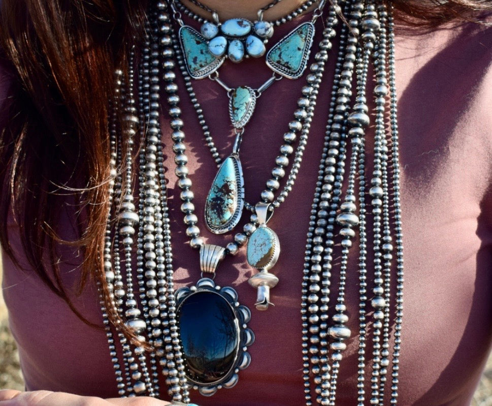 Necklaces & Pendants