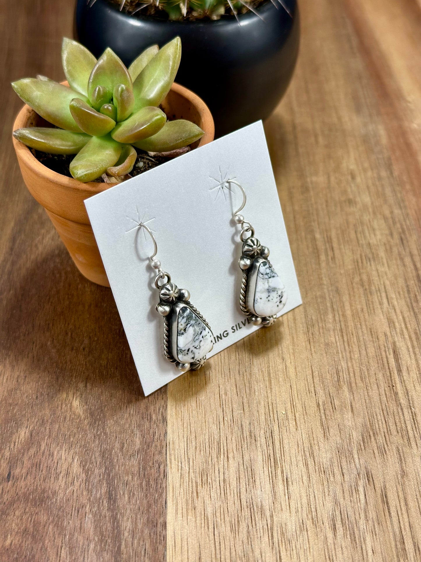 White Buffalo Mini Lariat Necklace Set