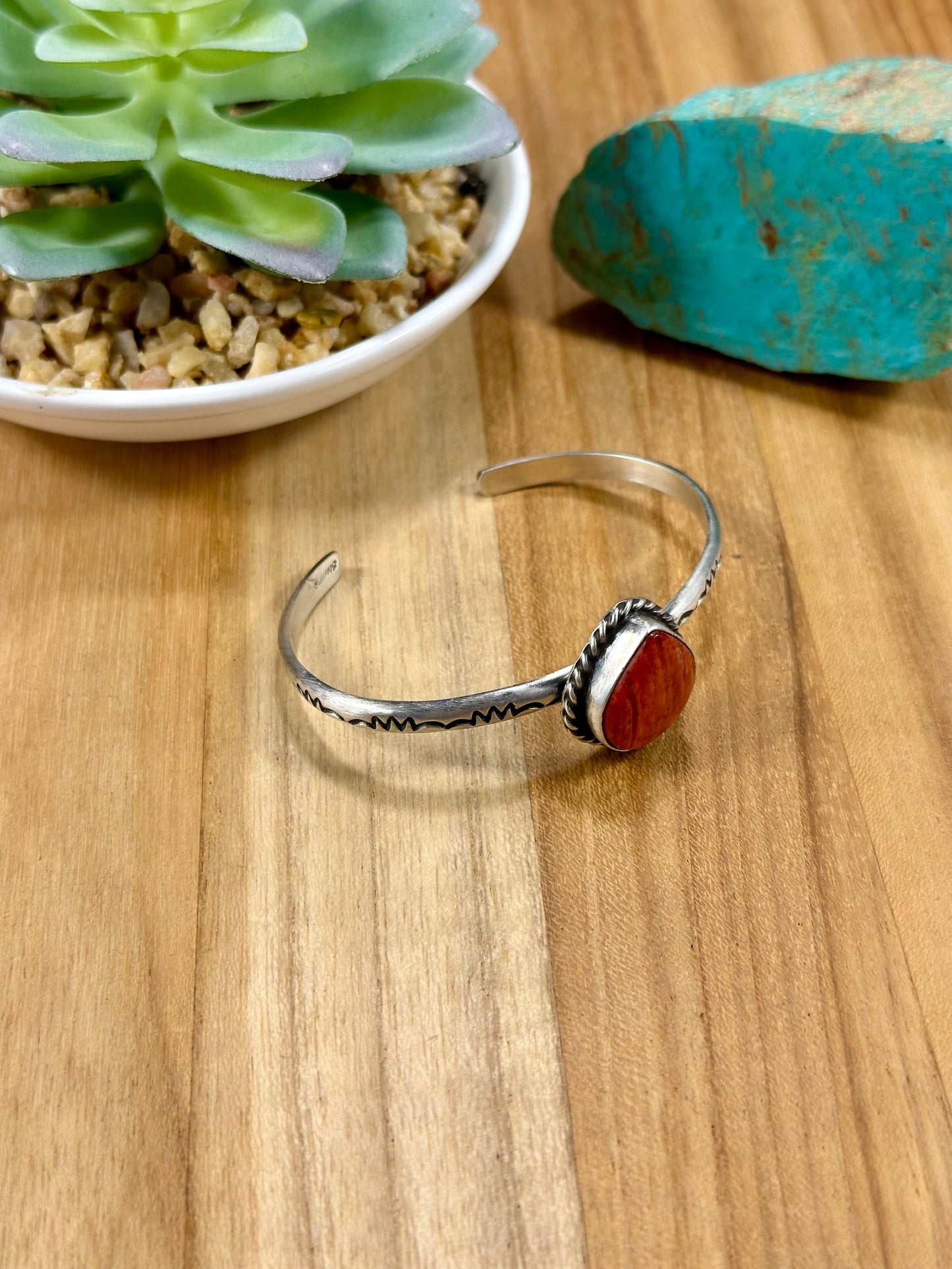 Single Stone Red Spiny Tear Drop Cuff