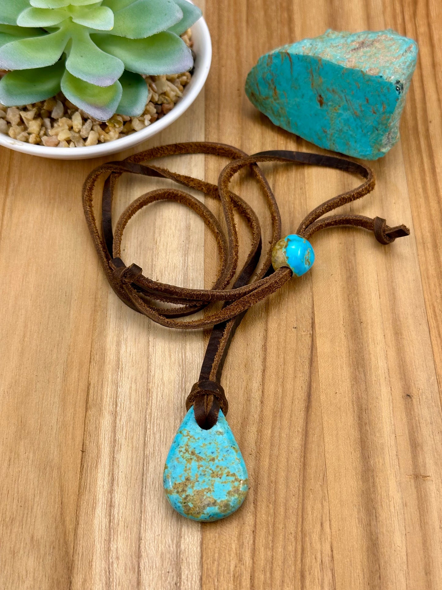 Adjustable Leather Kingman Slab Necklace