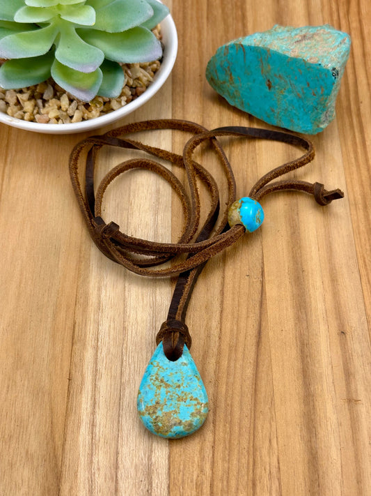 Adjustable Leather Kingman Slab Necklace