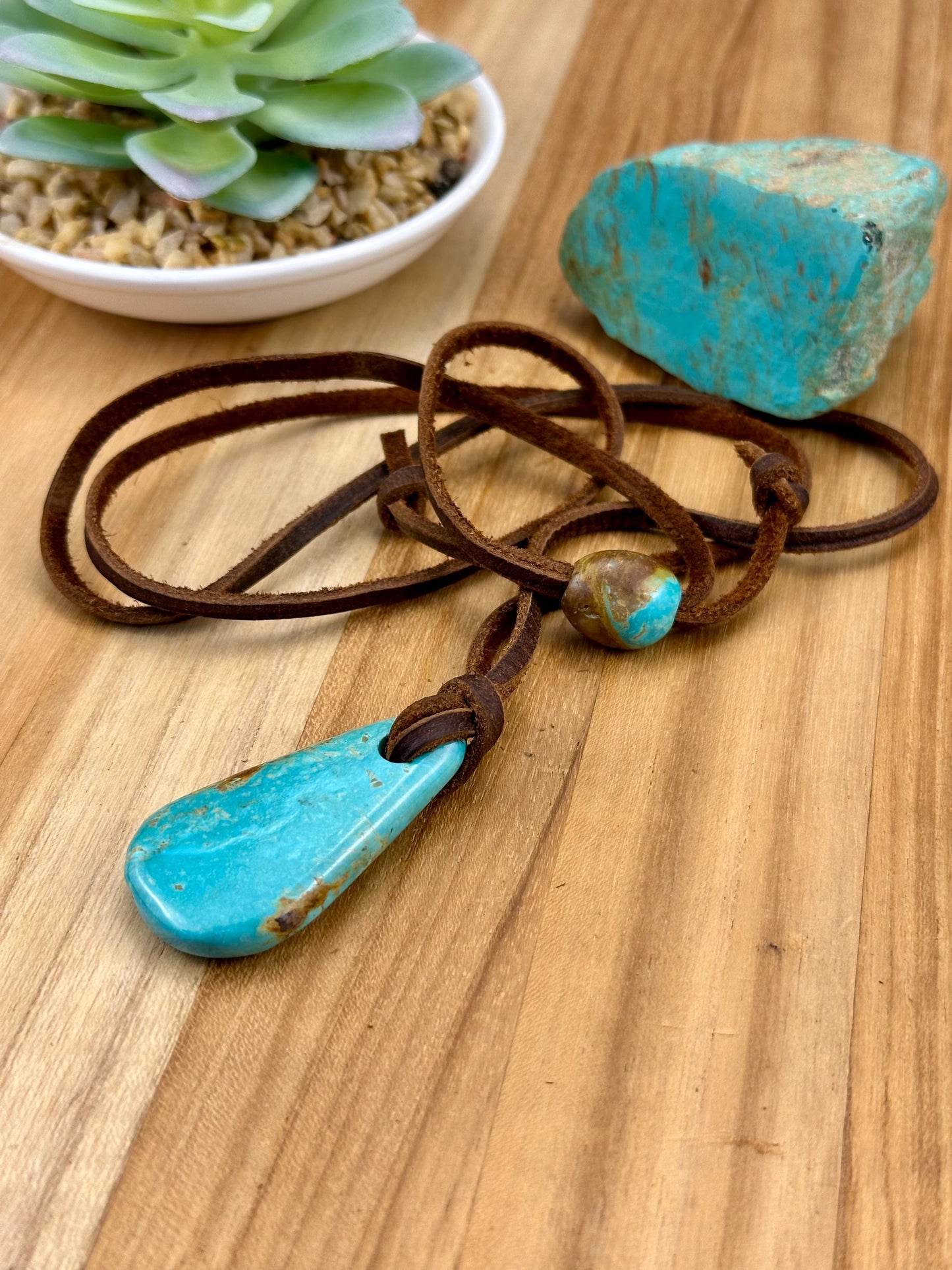Adjustable Leather Kingman Slab Necklace