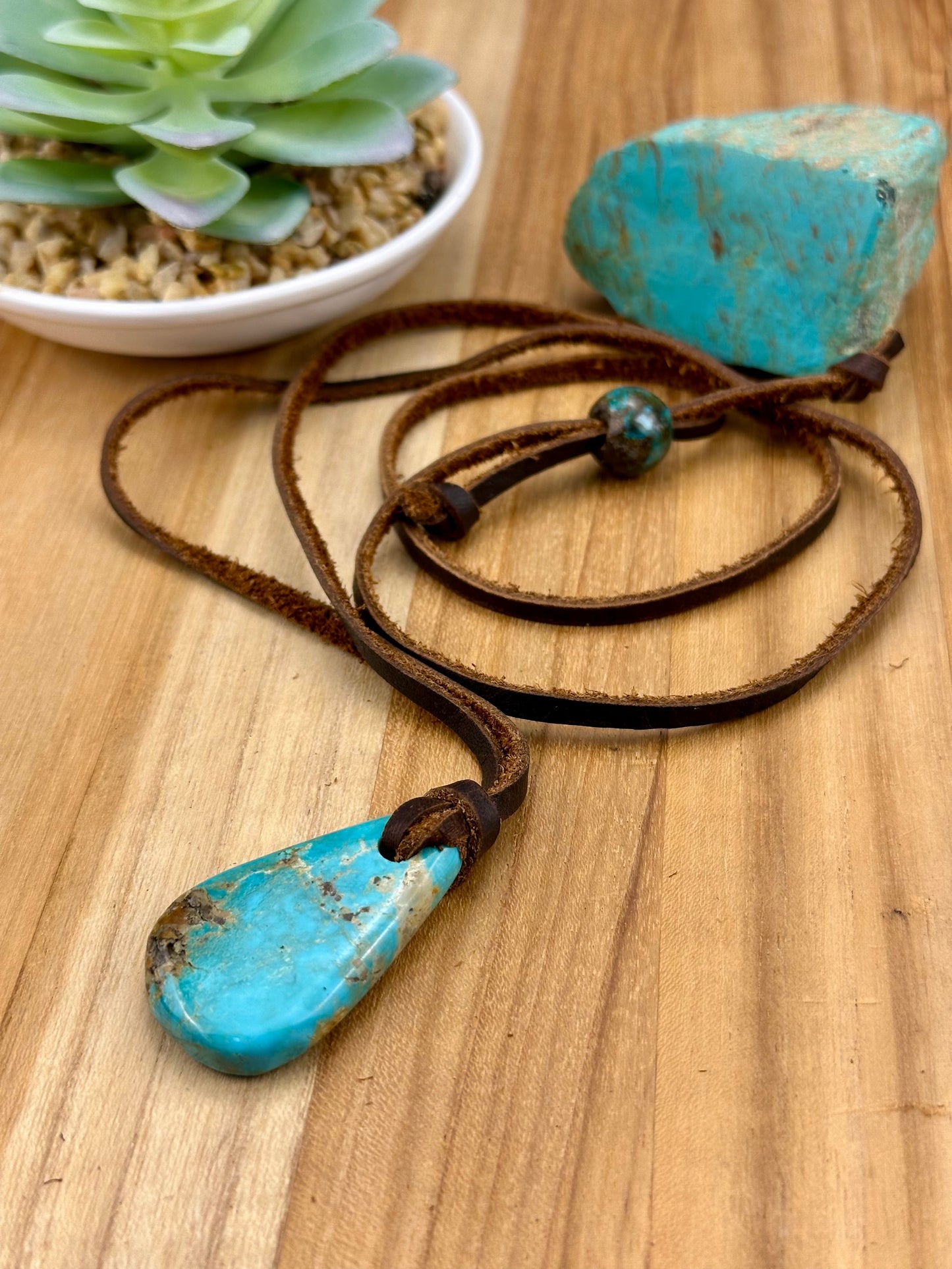 Adjustable Leather Kingman Slab Necklace