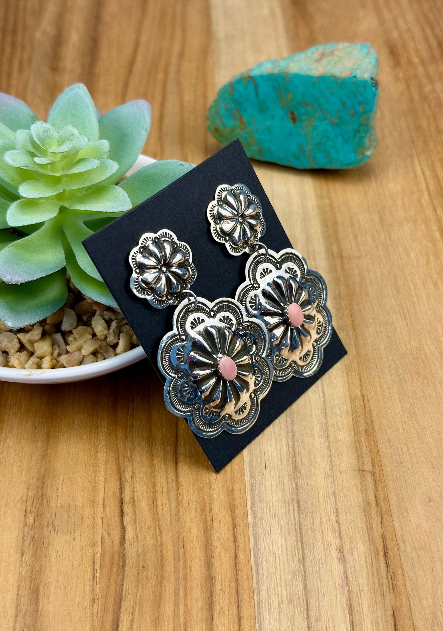 Pink Conch Floral Stamped Dangle Earring