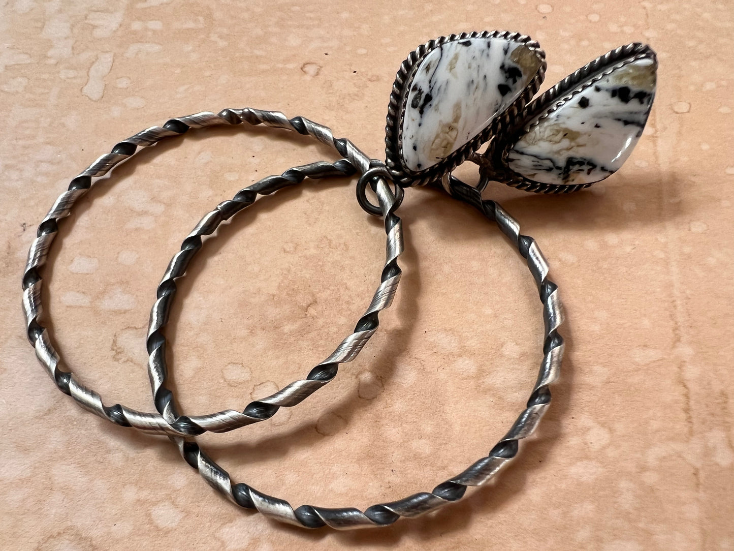 Magnesite Hoops