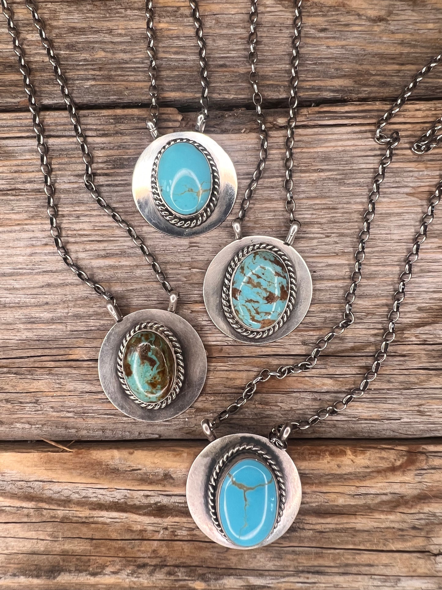 Moon Fixed Chain Necklace