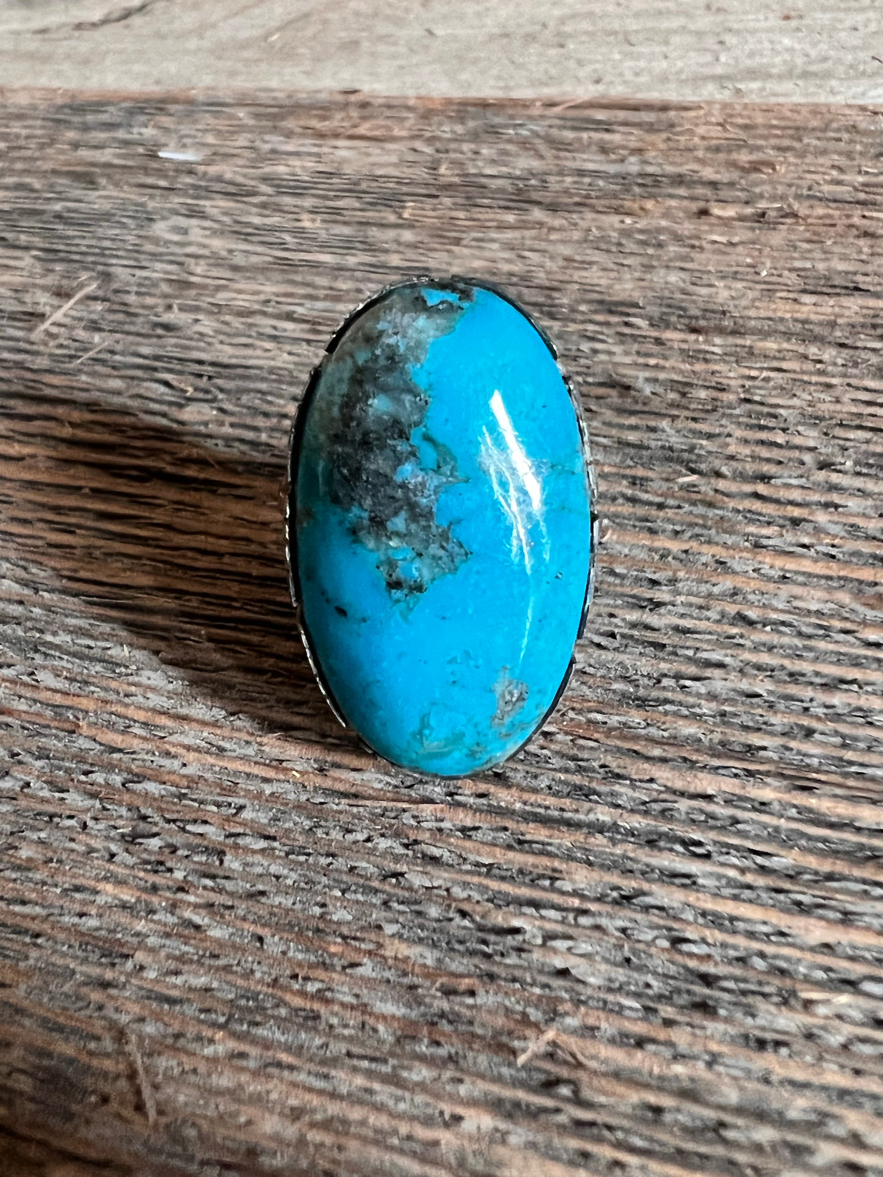 Turquoise oval Ring