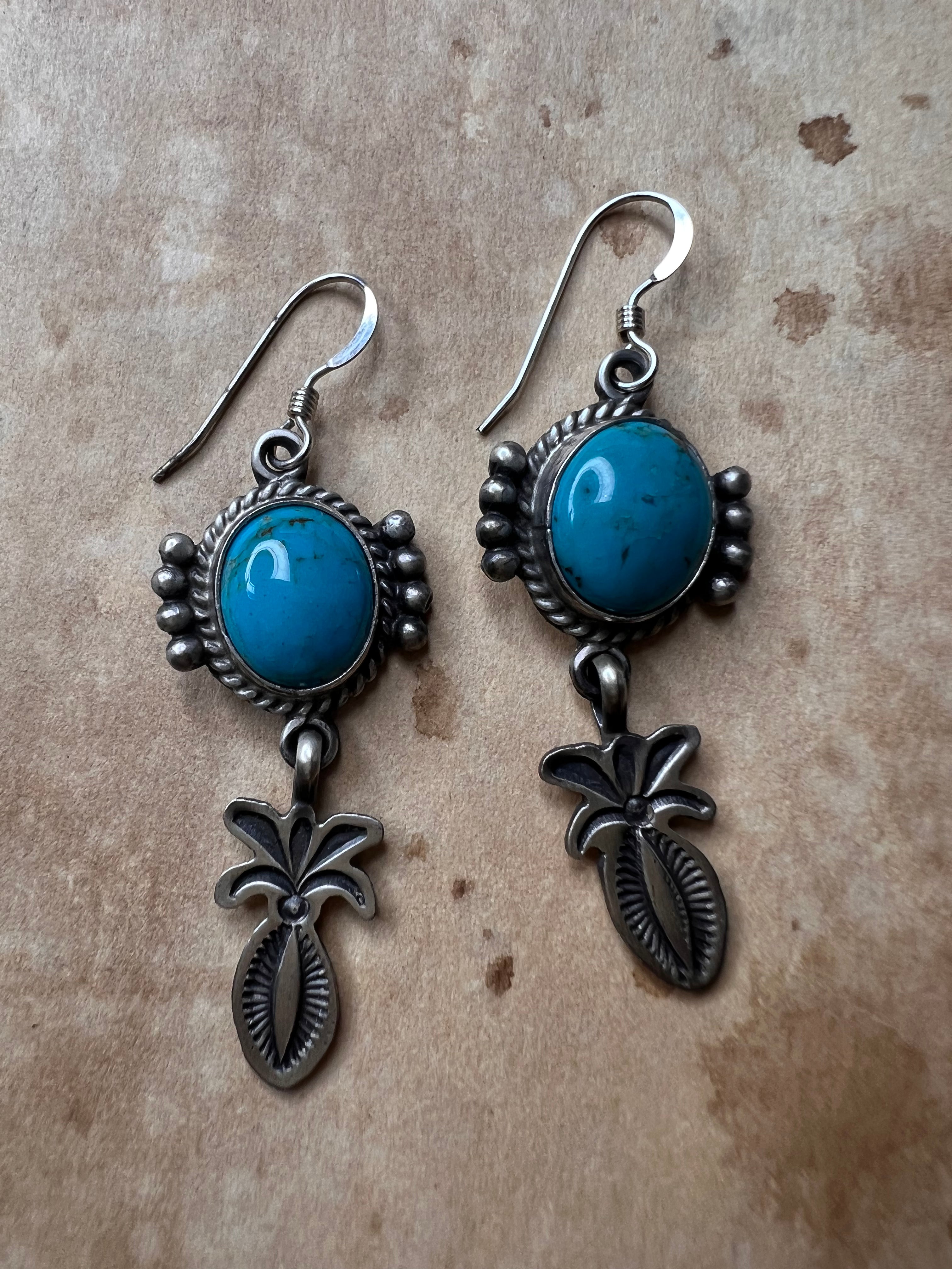 Old style online earrings