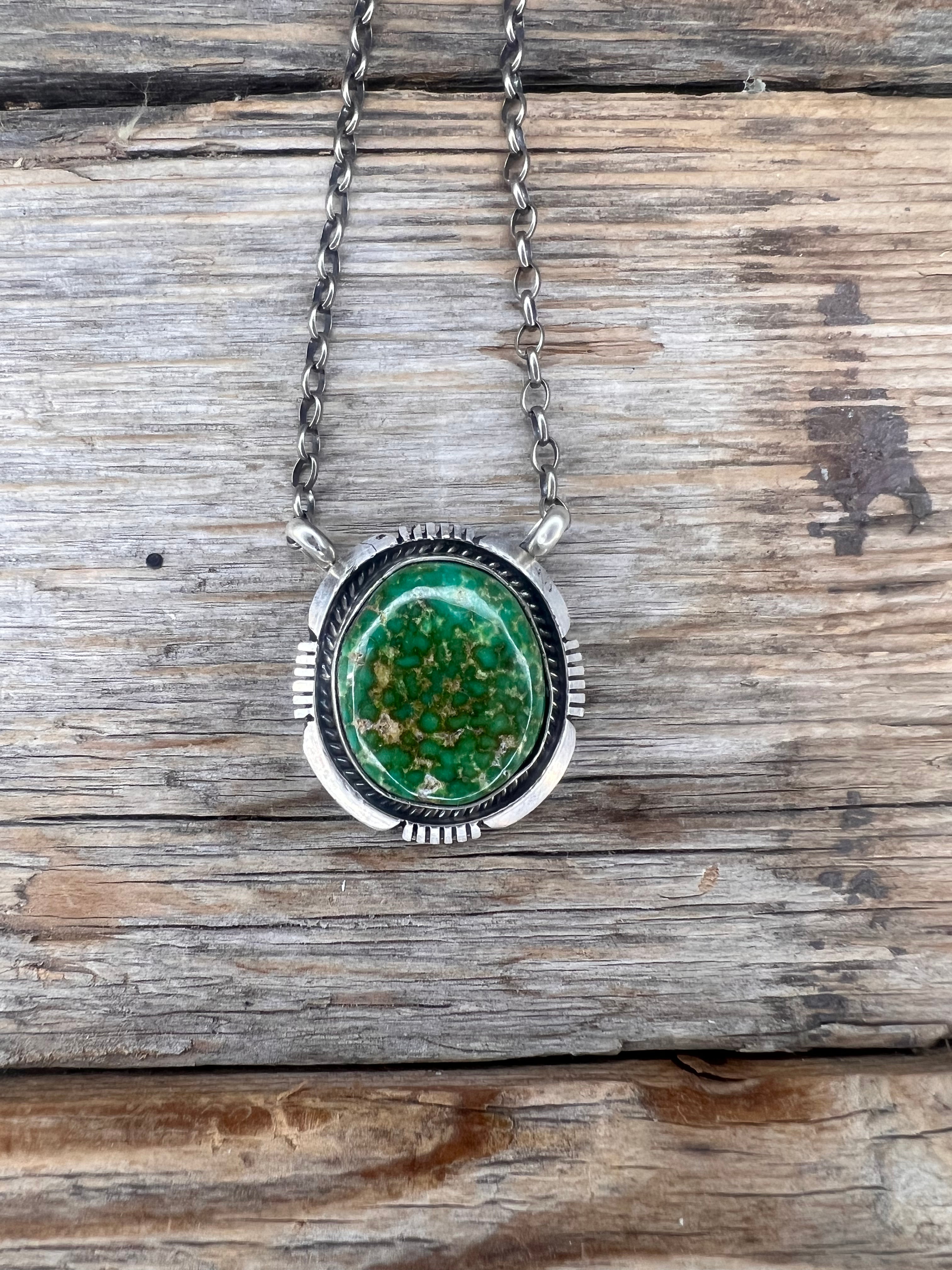 Green circle Necklace